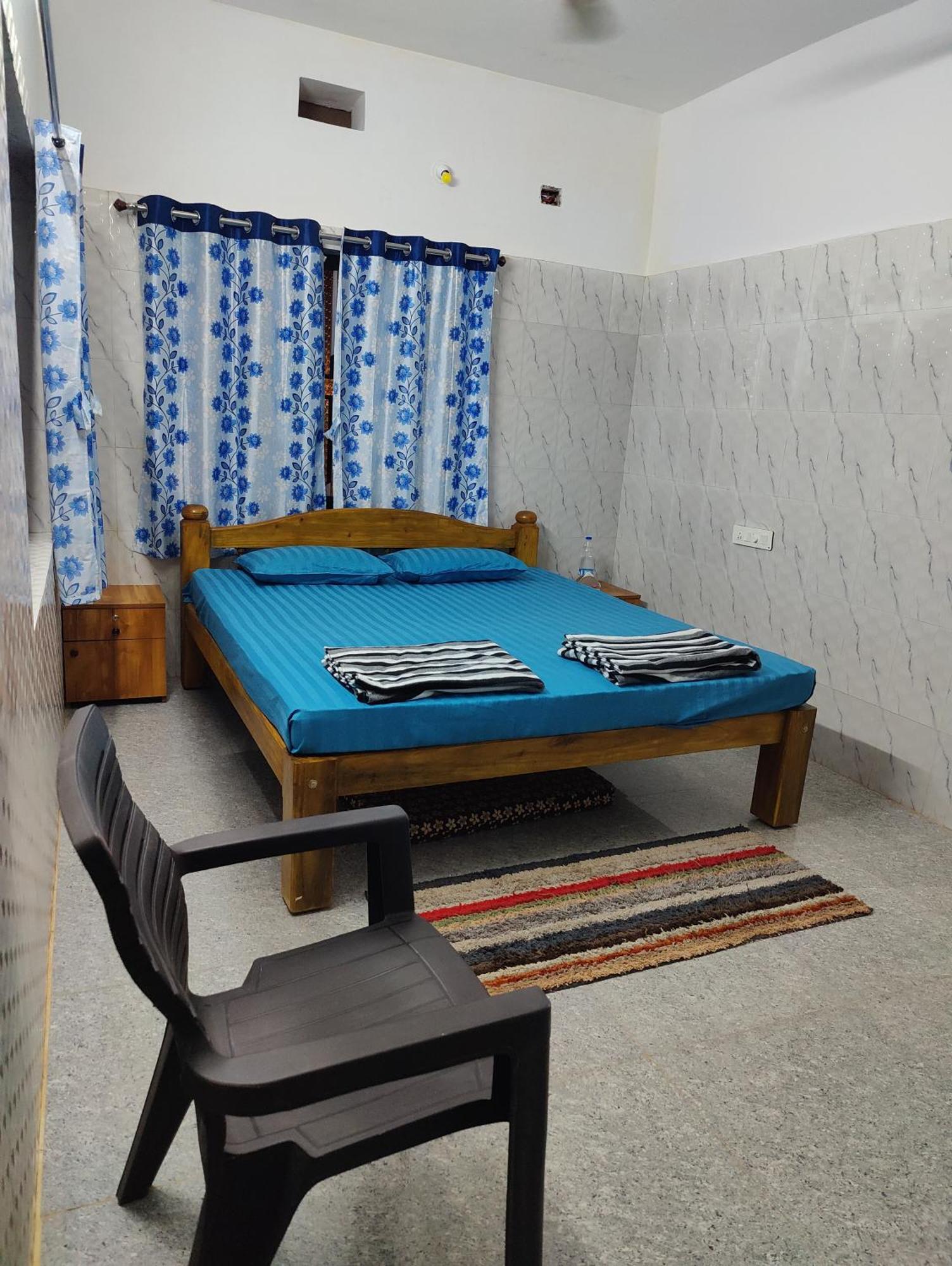 Artkarna Hotel Гокарна Стая снимка